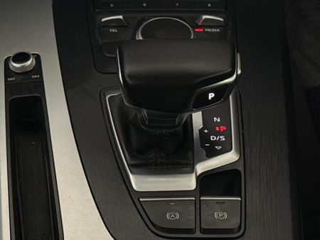 2018-Audi-Q5-20-TDI-quattro-Auto-40-TDI_10