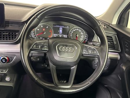 2018-Audi-Q5-20-TDI-quattro-Auto-40-TDI_12