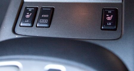 2014-Nissan-Murano-Murano-Auto_12