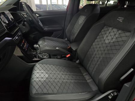 2025-Volkswagen-T-Cross-10-TSI-R-Line-Auto_13