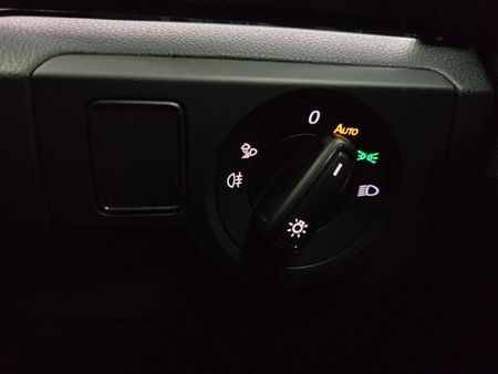 2025-Volkswagen-T-Cross-10-TSI-R-Line-Auto_4