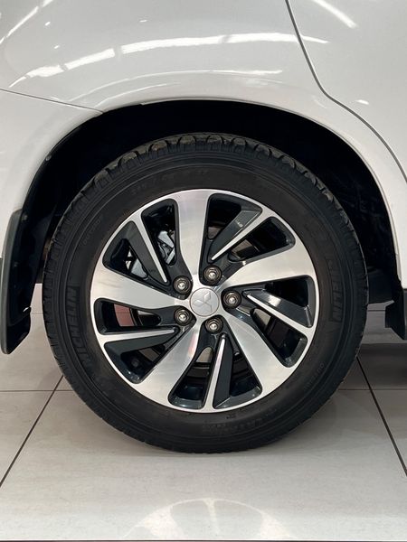 2017-Mitsubishi-ASX-20-GLX-Sport_5