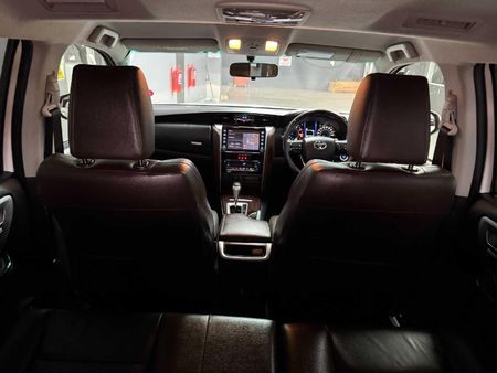2020-Toyota-Fortuner-28-GD-6-Epic-Auto_9