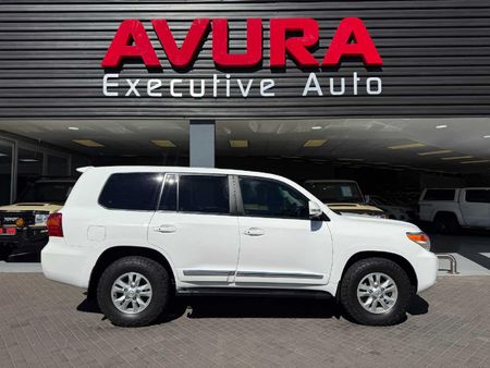 2015-Toyota-Land-Cruiser-200-45-D-V8-VX-Auto_0