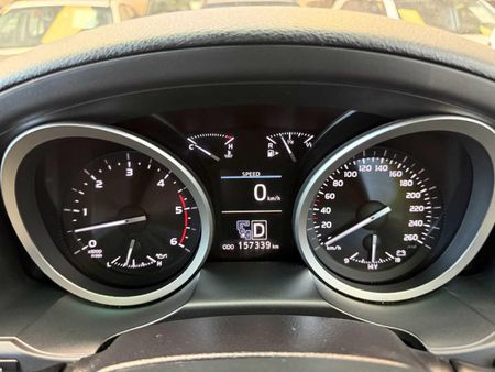 2015-Toyota-Land-Cruiser-200-45-D-V8-VX-Auto_10
