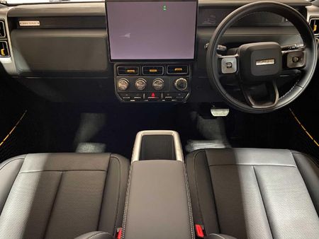 2026-iCAUR-V23-Electric-AWD_13