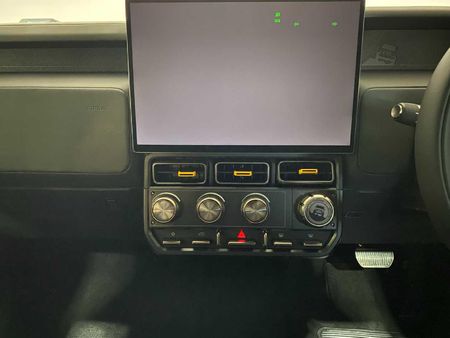 2026-iCAUR-V23-Electric-AWD_17