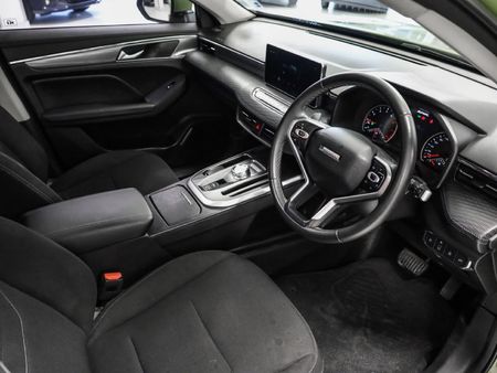 2023-Haval-Jolion-15T-Premium-Auto_5