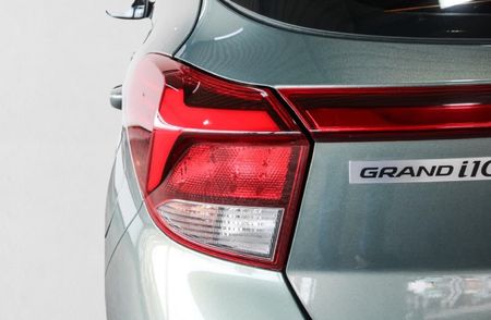 2026-Hyundai-Grand-i10-10-Motion_11