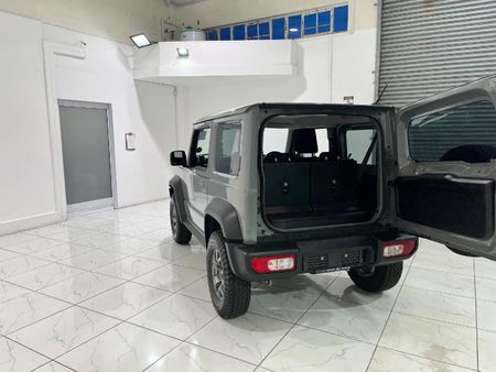 2024-Suzuki-Jimny-15-GLX_5