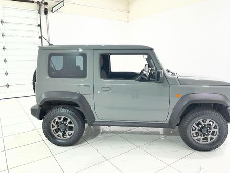 2024-Suzuki-Jimny-15-GLX_7