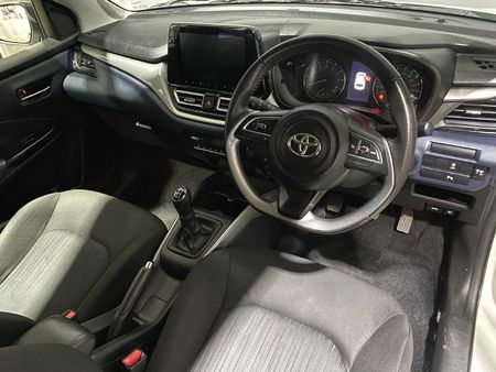 2025-Toyota-Starlet-15-XR_10