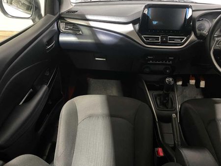 2025-Toyota-Starlet-15-XR_13