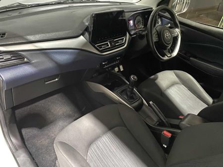 2025-Toyota-Starlet-15-XR_6