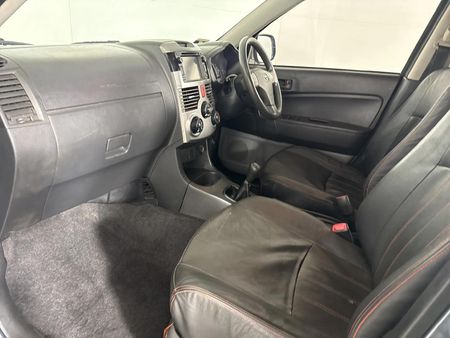 2013-Daihatsu-Terios_8