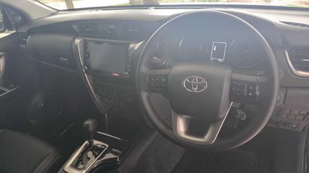 2026-Toyota-Fortuner-28-GD-6-VX-Auto-mHev_1
