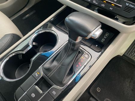 2019-Kia-Sedona-Grand-22-CRDi-EX-Auto-8-seat_16