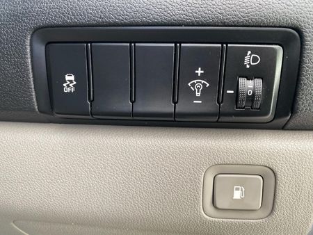 2019-Kia-Sedona-Grand-22-CRDi-EX-Auto-8-seat_22