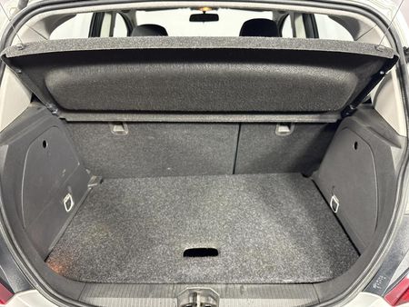 2010-Opel-Corsa-14-Enjoy-5-dr_13