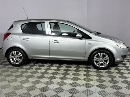 2010-Opel-Corsa-14-Enjoy-5-dr_16
