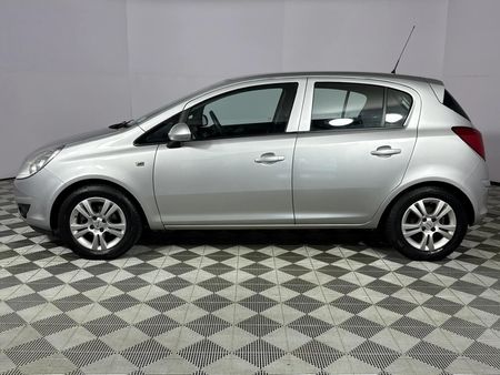2010-Opel-Corsa-14-Enjoy-5-dr_18
