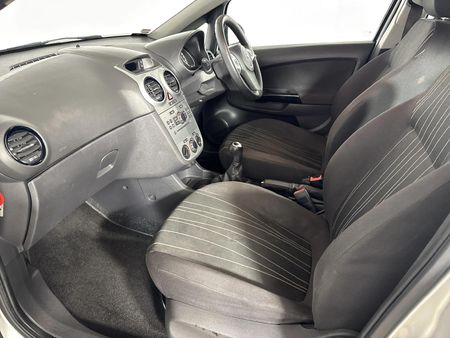2010-Opel-Corsa-14-Enjoy-5-dr_8
