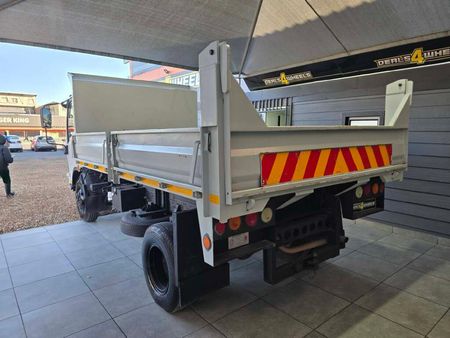2009-Isuzu-NPR-400-Amt-Fc-Cc_3