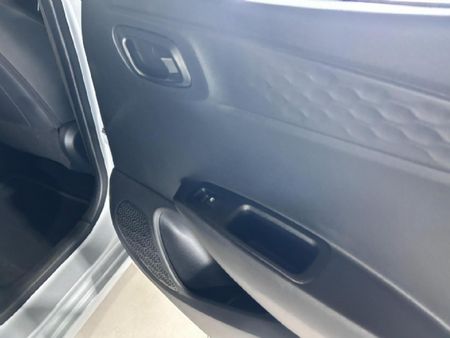 2022-Hyundai-Grand-i10-10-Motion_5
