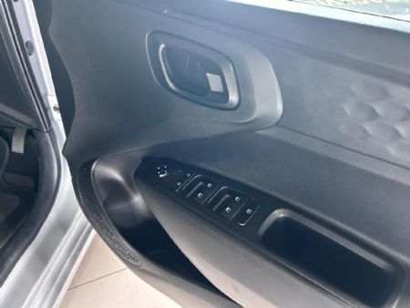 2022-Hyundai-Grand-i10-10-Motion_7