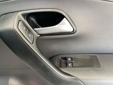 2025-Volkswagen-Polo-Vivo-16-Life_15