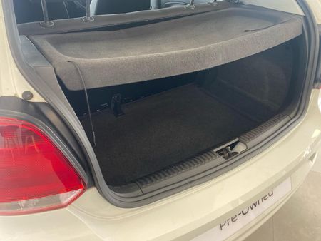 2025-Volkswagen-Polo-Vivo-16-Life_18