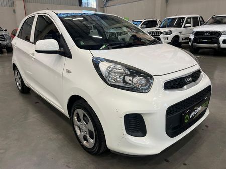 2017-Kia-Picanto-10-LS_0