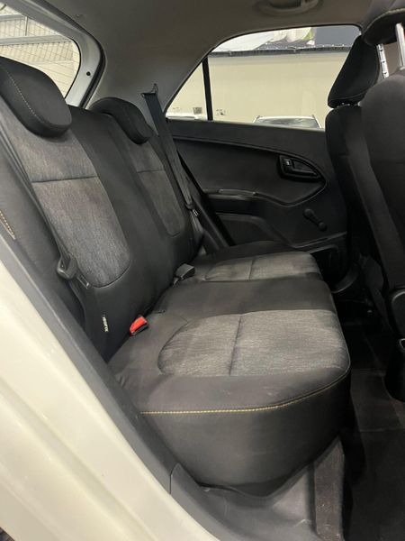 2017-Kia-Picanto-10-LS_11