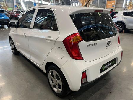 2017-Kia-Picanto-10-LS_4