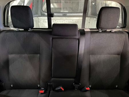 2025-Toyota-Hilux-24-GD-6-Raider-4x4-Auto-Double-Cab_6