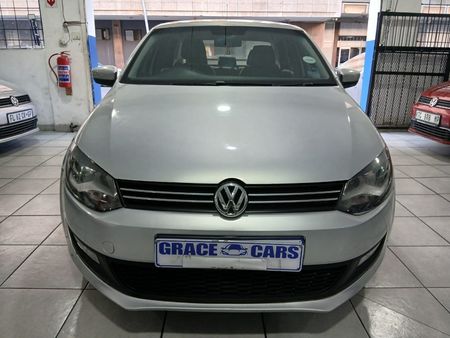 2011-Volkswagen-Polo-16-Trendline_1