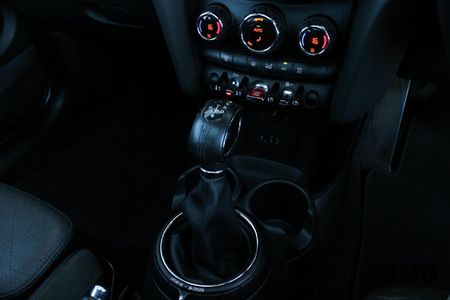 2017-MINI-Hatch-Cooper-S-Auto_10