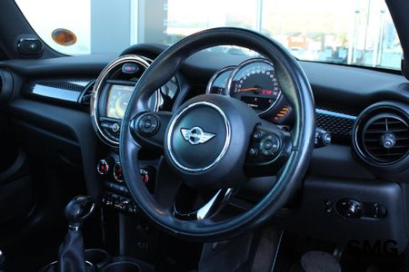 2017-MINI-Hatch-Cooper-S-Auto_12