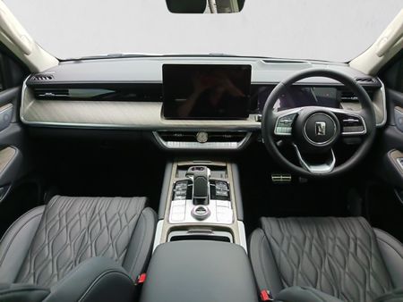 2026-GWM-Tank-500-20T-Ultra-Luxury-Hybrid-4x4-Auto_16