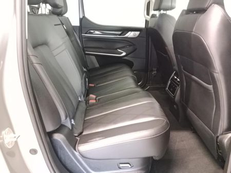 2025-GWM-P500-20T-HEV-Ultra-Luxury-4x4_26