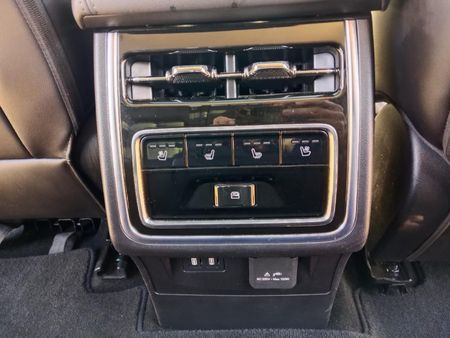 2025-GWM-P500-20T-HEV-Ultra-Luxury-4x4_6