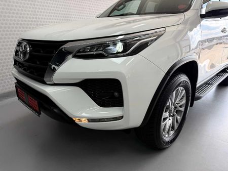 2022-Toyota-Fortuner-28-GD-6-Raised-Body-Auto_5
