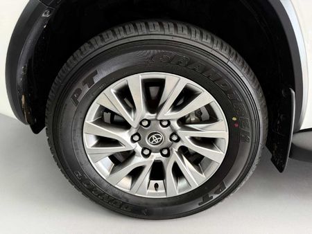 2022-Toyota-Fortuner-28-GD-6-Raised-Body-Auto_7