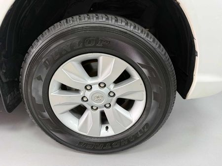 2019-Toyota-Hilux-24-GD-6-SRX-4x4-Double-Cab_10