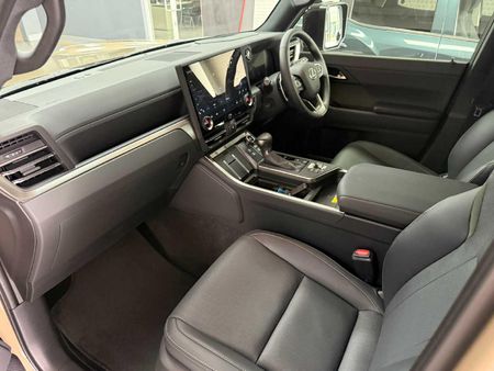 2026-Lexus-GX-35T-Overtrail_13