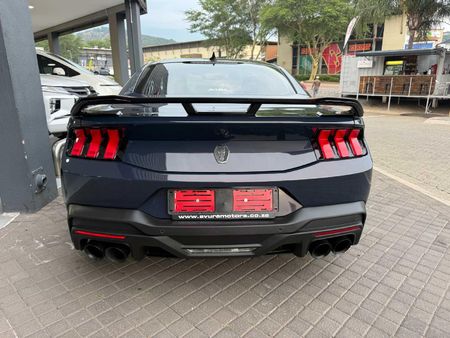 2025-Ford-Mustang-Dark-Horse-Fastback_3