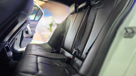 2014-BMW-1-Series-118i-5-dr-Auto_13