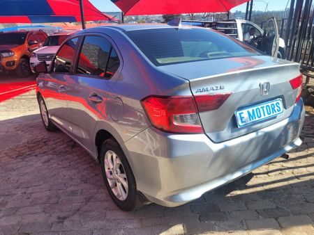 2019-Honda-Amaze-12-Comfort_12