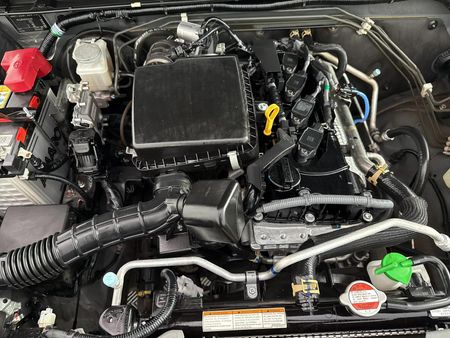 2022-Suzuki-Jimny-15-GL_9