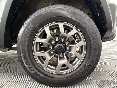 2022-Suzuki-Jimny-15-GL_3
